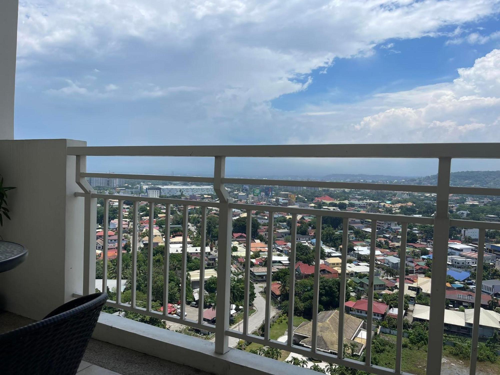 Verdon Parc Davao City With Balcony By Darpm Экстерьер фото