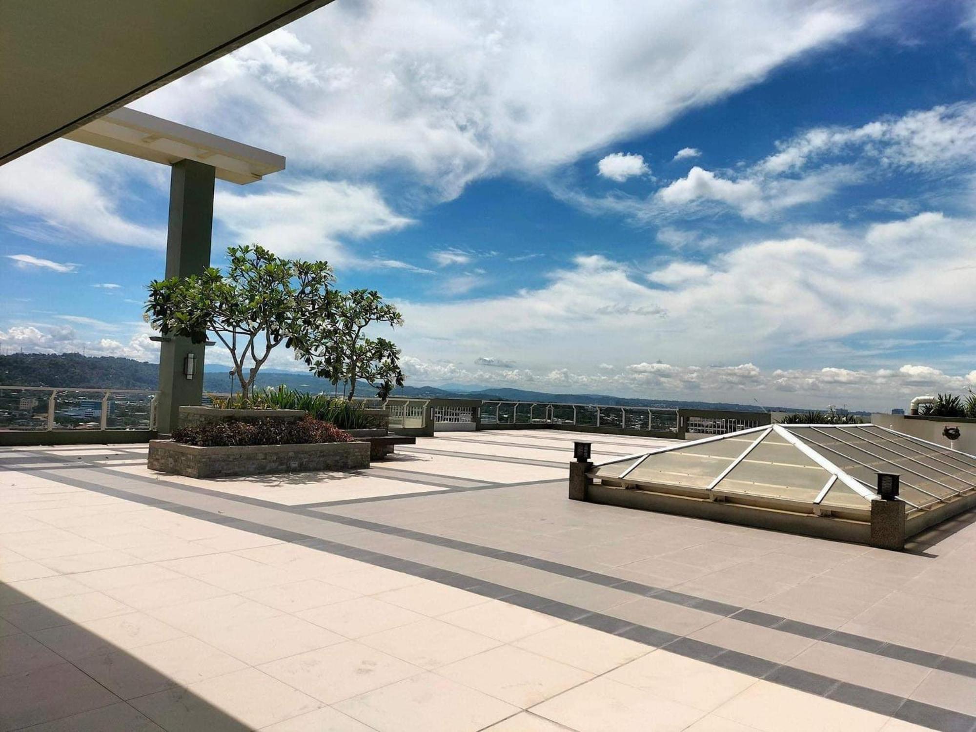 Verdon Parc Davao City With Balcony By Darpm Экстерьер фото