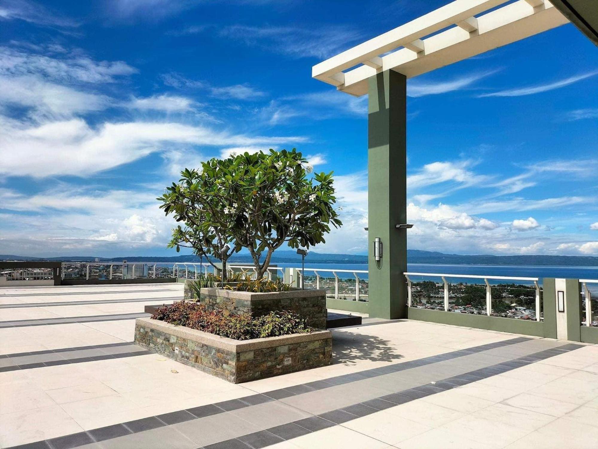 Verdon Parc Davao City With Balcony By Darpm Экстерьер фото
